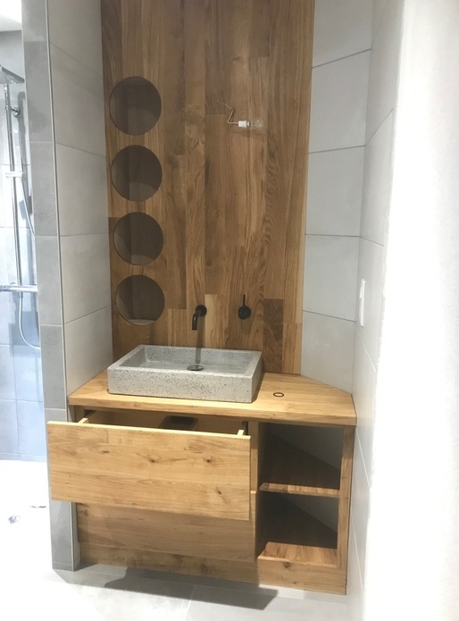 angle carrelage mural salle de bain